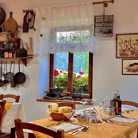 Albergo Piani Di Luzza Forni Avoltri Exterior foto